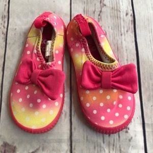 Zoe & Zac pink and yellow water shoes